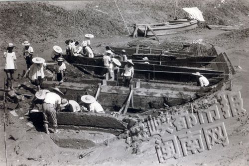 1974年古船发掘出土现场(泉州海交馆供图)